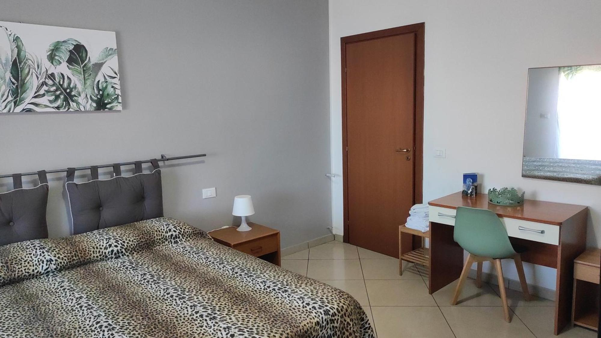 Bed And Breakfast Oasi Reggio di Calabria Rum bild
